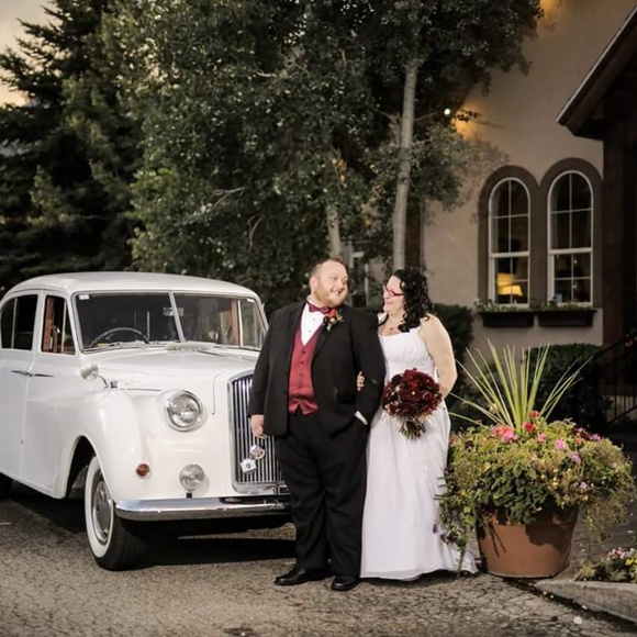 Meet your Posher, Nikki - Picture 4 of 8